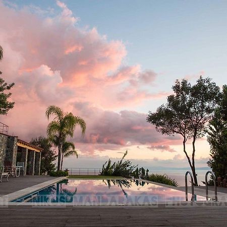 Villa Mos Kalamata Exterior photo