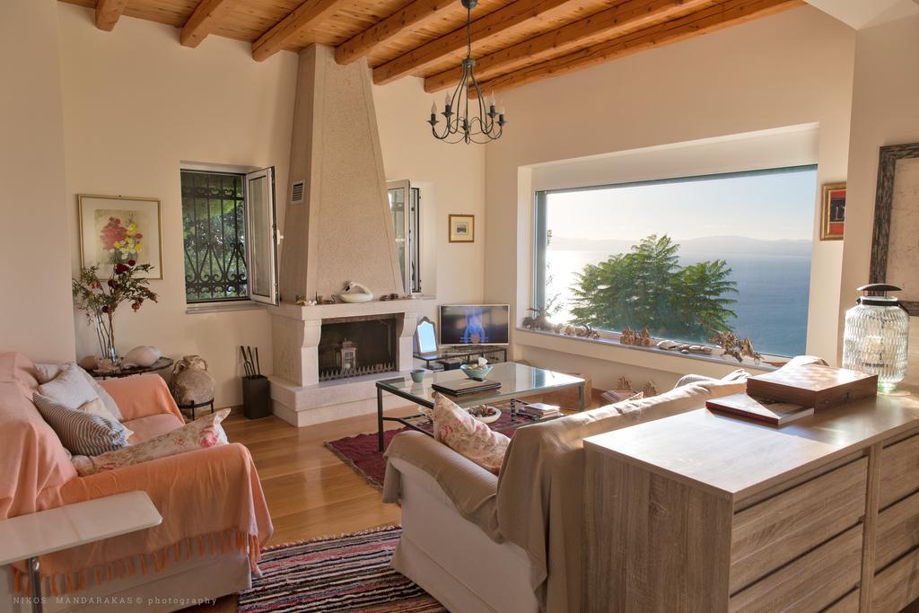 Villa Mos Kalamata Exterior photo