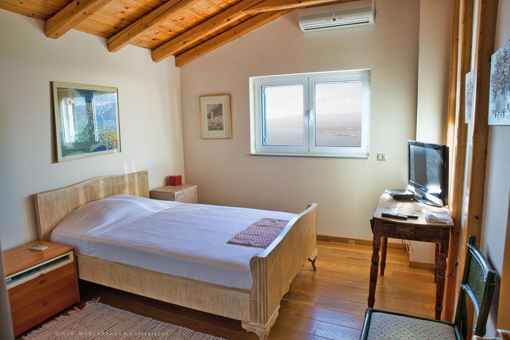 Villa Mos Kalamata Exterior photo