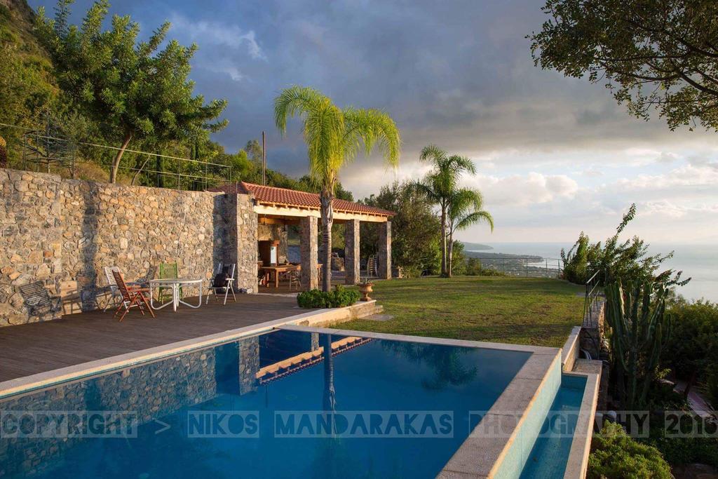 Villa Mos Kalamata Exterior photo